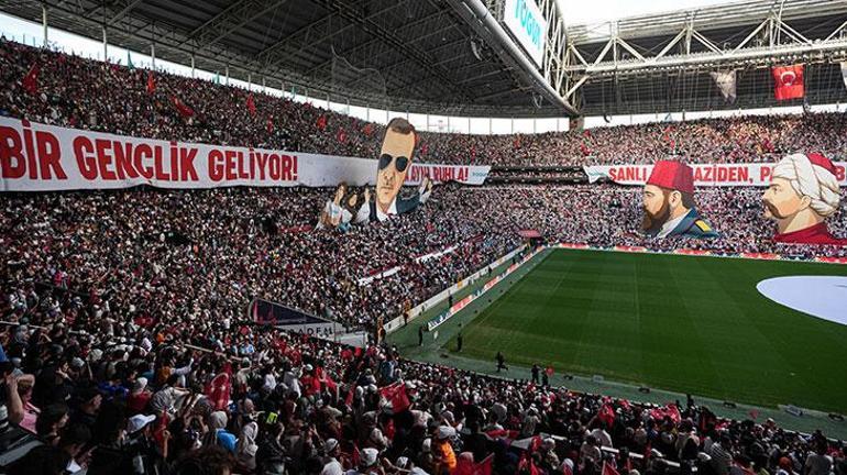 Cumhurbaşkanı Erdoğan: Bu milletin tertemiz evlatlarını kirli oyunlarına alet edemezler