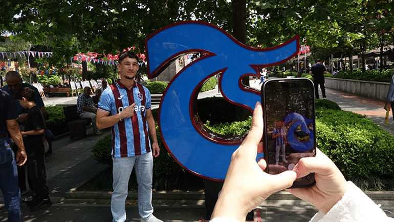 Trabzon şehrinde Salah bekleyişi