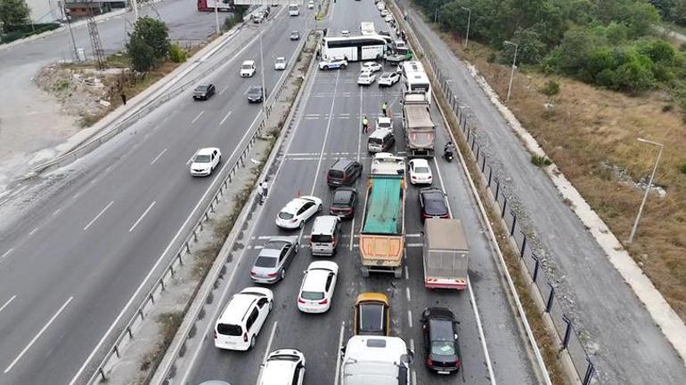 Son dakika... İstanbulda yolcu otobüsü, İETT otobüsüne çarptı: Yaralılar var