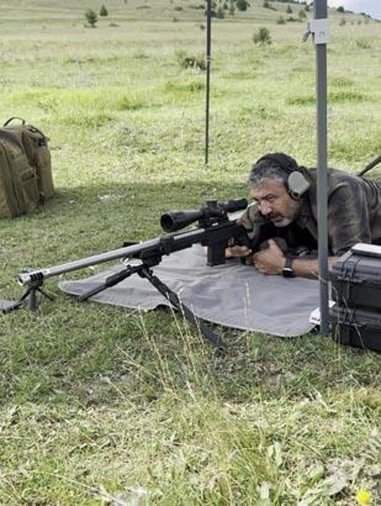 Erzurumda 110 metreden imkansızı denedi Gazi polisin öğrencisi tek atışla başardı