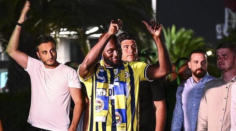 Fenerbahçede Romelu Lukaku sahaya çıkmaya hazır Hedef Lyon maçı