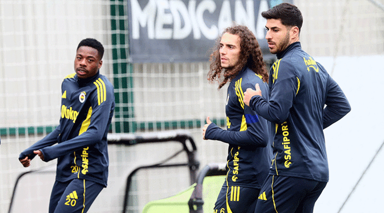 Fenerbahçede Fredden sonra bir ayrılık daha Musabaya İngiltereden sürpriz talip