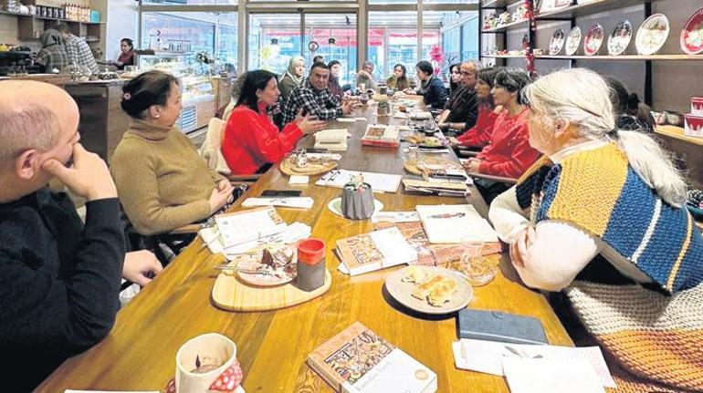Sayfadan sohbete: Kitap kulüplerinin büyüsü
