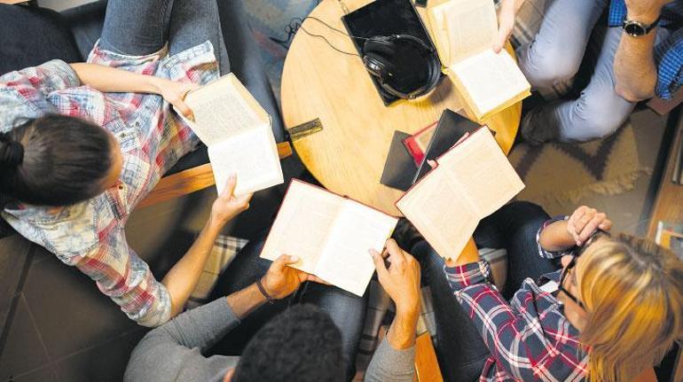 Sayfadan sohbete: Kitap kulüplerinin büyüsü