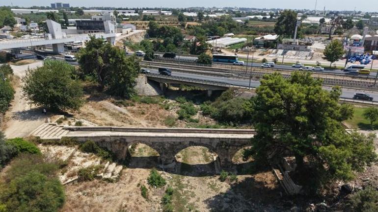 Antalya’da 800 yıllık tarihi köprü yüzyıllara meydan okuyor Geçmiş ve bugün yan yana