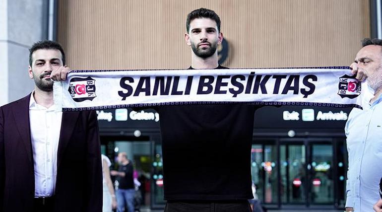 Beşiktaşın yeni transferi Ümit Akdağ İstanbulda