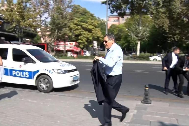 Son dakika: Savcılığa ifade veren Melih Gökçekten çıkışta ilk açıklama