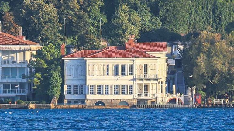 Balat’ta Haysiyet dolaşıyor