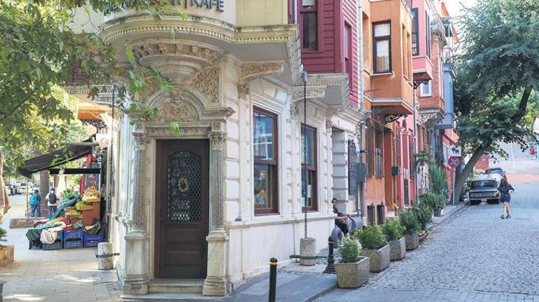 Balat’ta Haysiyet dolaşıyor