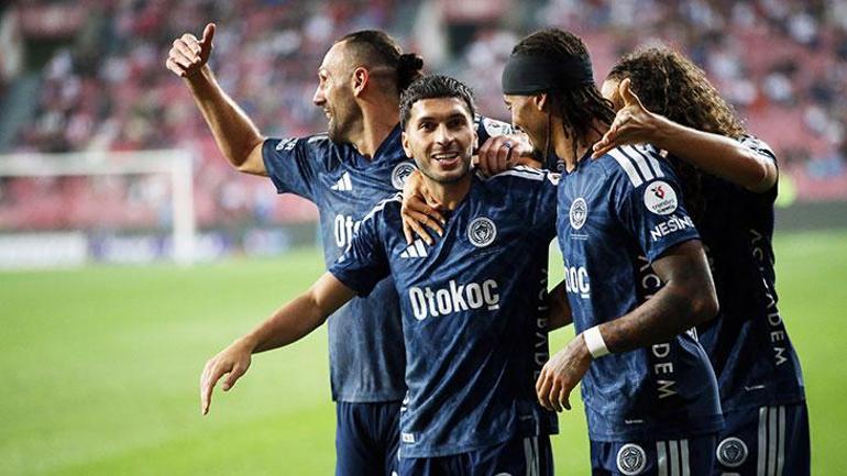 Milliyet yazarları Fenerbahçe - Beşiktaş derbisinin favorisini açıkladı