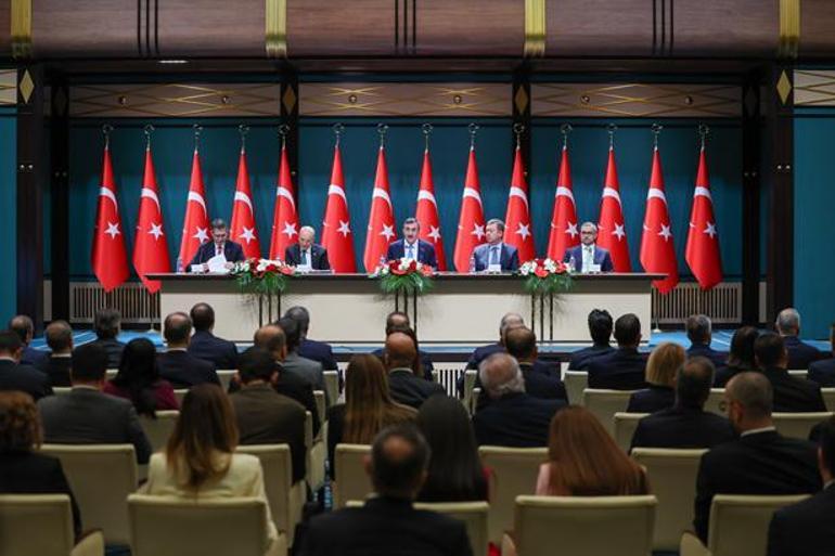 OVP açıklandı İşte Türkiyenin ekonomideki 3 yıllık büyüme ve enflasyon tahminleri