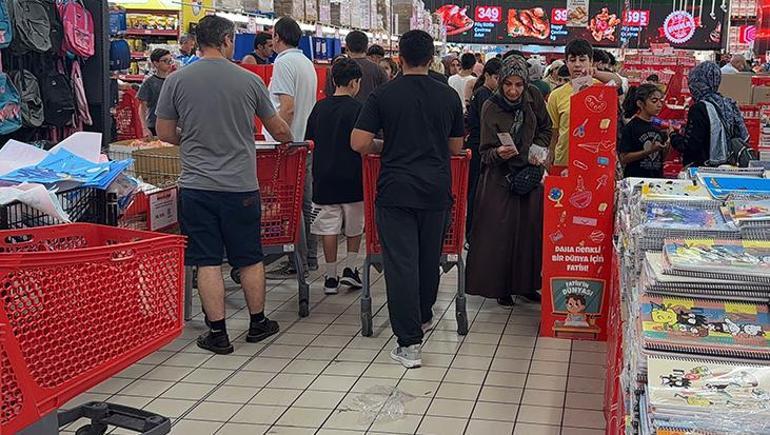 Okul alışverişinde yeni hesap 22 parçalık kırtasiye seti 1.900 TL satıldı: Veliler sabah erken saatlerde akın etti