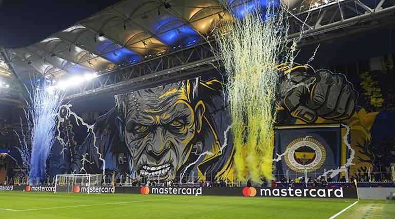 UEFA Şampiyonlar Ligine dönen Fenerbahçeden göz kamaştıran koreografi