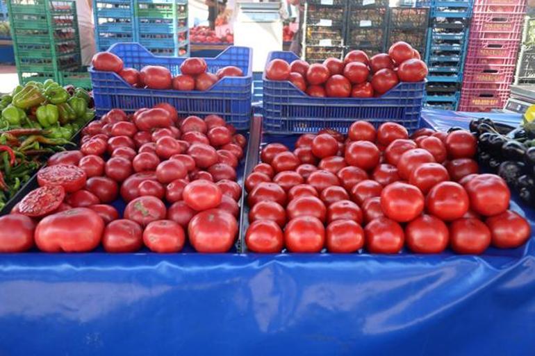 Tarladan sofraya fiyat uçurumu 30 TL’lik domates markette 100 TL’ye kadar çıkıyor