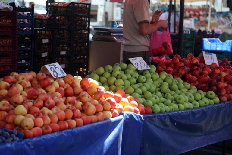 Tarladan sofraya fiyat uçurumu 30 TL’lik domates markette 100 TL’ye kadar çıkıyor