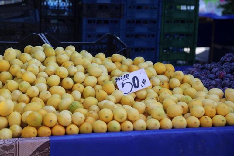 Tarladan sofraya fiyat uçurumu 30 TL’lik domates markette 100 TL’ye kadar çıkıyor
