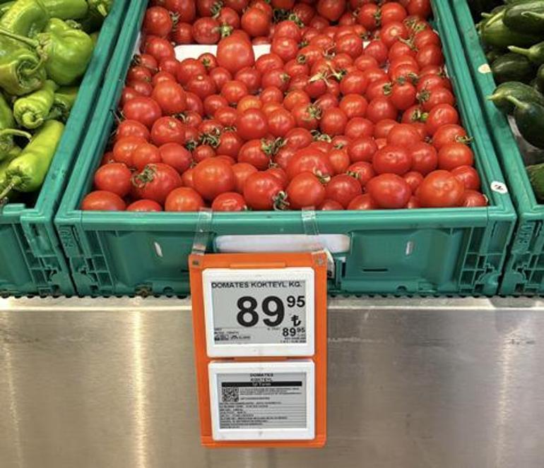 Tarladan sofraya fiyat uçurumu 30 TL’lik domates markette 100 TL’ye kadar çıkıyor