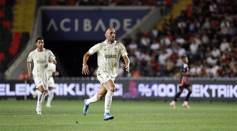 Fenerbahçenin puan kaybı sonrası Halil Özerden eleştiri Tek sorumlu İsmail Kartal