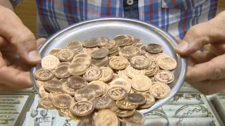 Gram altın için düşüş derinleşecek mi Uzman isim rakam verip uyardı: Bütün tahminleri altüst etti