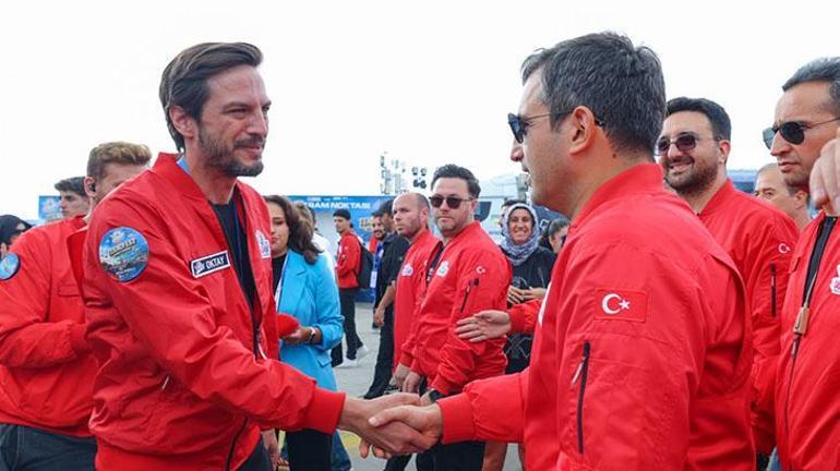 Şanlıurfa'da TEKNOFEST coşkusu! Selçuk Bayraktar Demirören Medya standını ziyaret etti