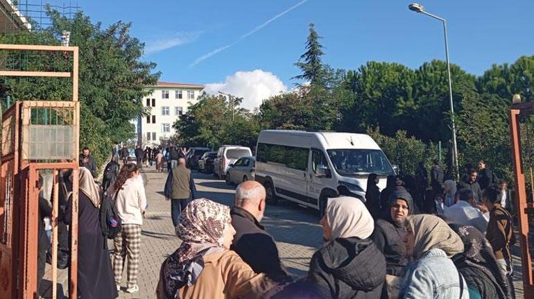 Son dakika... Başakşehirde Şeyh Şamil İmam Hatip Ortaokulunda bıçaklı saldırı Yaralı öğrenciler var