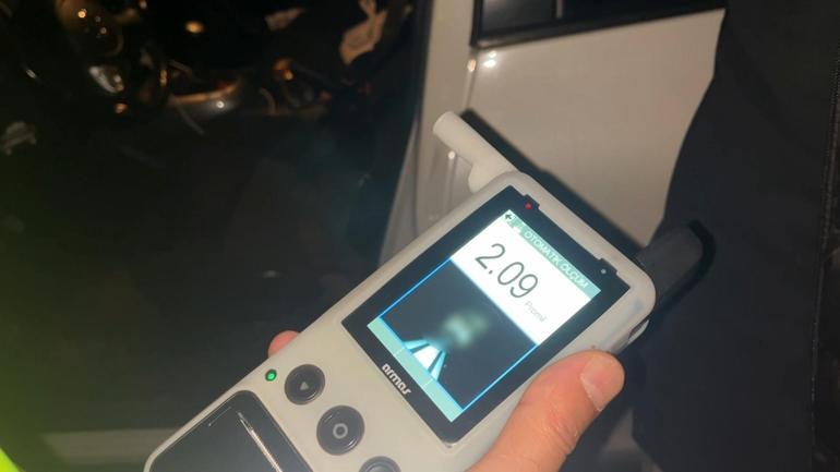 Bursa’da 2.09 promil alkollü sürücünün seyir halinde değildim ısrarı Polis uygulamalı anlattı, ekipleri çileden çıkardı