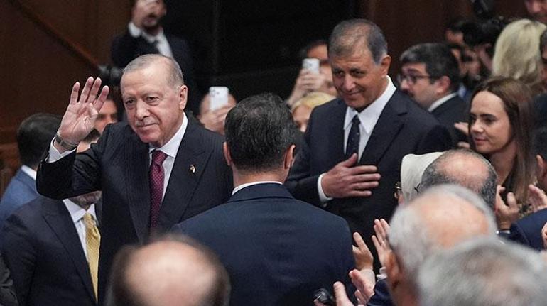 Son dakika... Cemil Tugay AK Parti Genel Merkezinde İlk sözler...