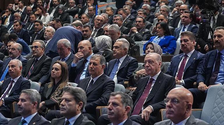 Son dakika... Cemil Tugay AK Parti Genel Merkezinde İlk sözler...