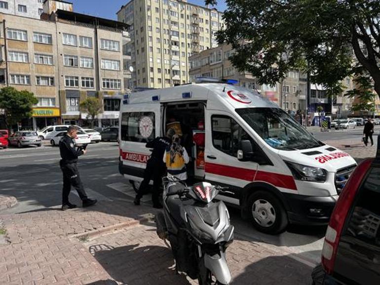 Kayseri'de akrabasını bıçaklayıp kaçmak istedi! Özel halk otobüsüne çarptı