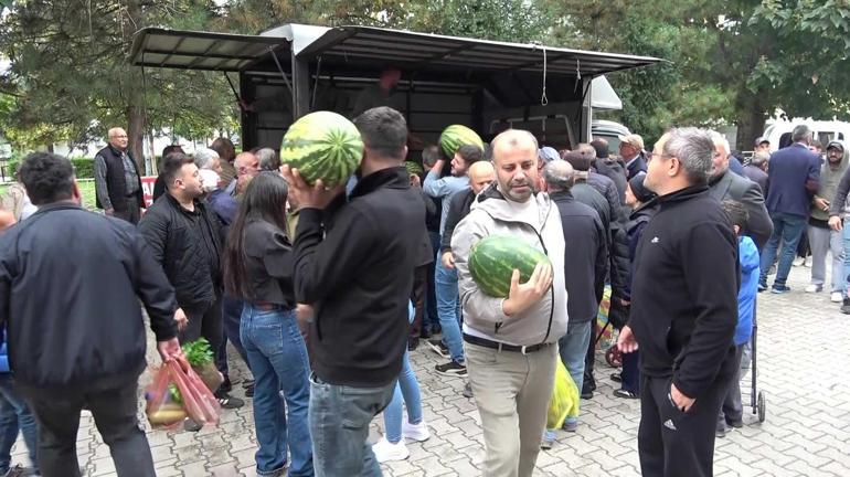 Amasyada pazarcının kararı olay oldu Duyan pazara koştu: Piyasa değeri 200 bin TL