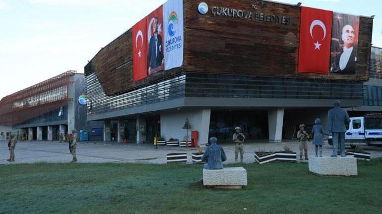 Çukurova Belediyesine operasyon Gözaltılar var