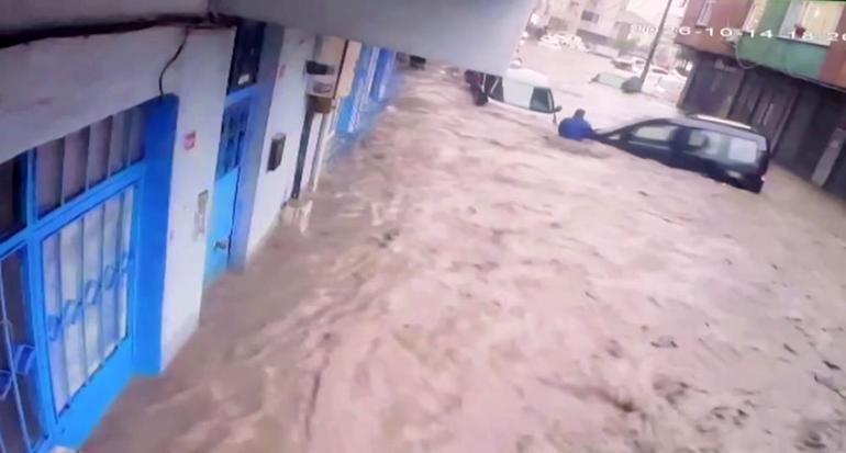 İstanbulda sel felaketinde yeni görüntü Anlatılacak gibi değil