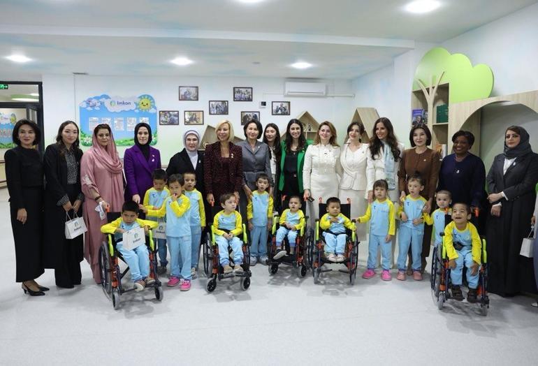 Emine Erdoğan, Özbekistanda eğitim kurumunun açılışına katıldı