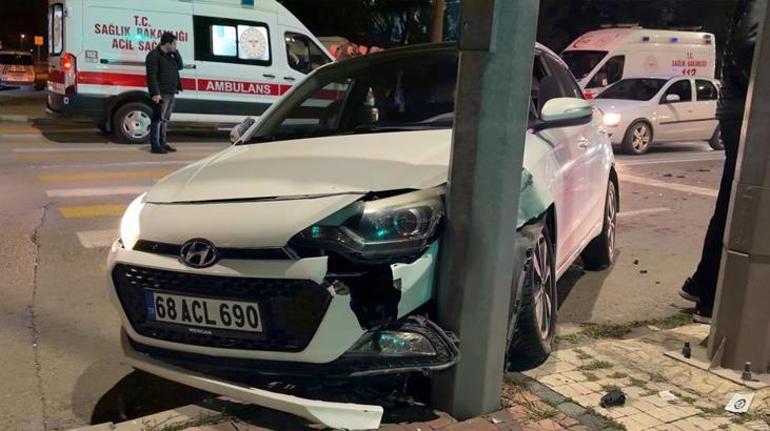 Aksaray’da feci kaza 4 araç birbirine girdi: 3 yaralı