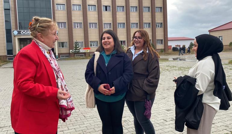 Üniversitenin sıra dışı öğrencisi Profesör: Bizim için bu bir gurur meselesi