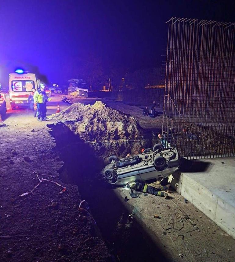Eskişehirde feci kaza: Yol çalışması çukuruna düşen araçta 1 ölü, 5 yaralı