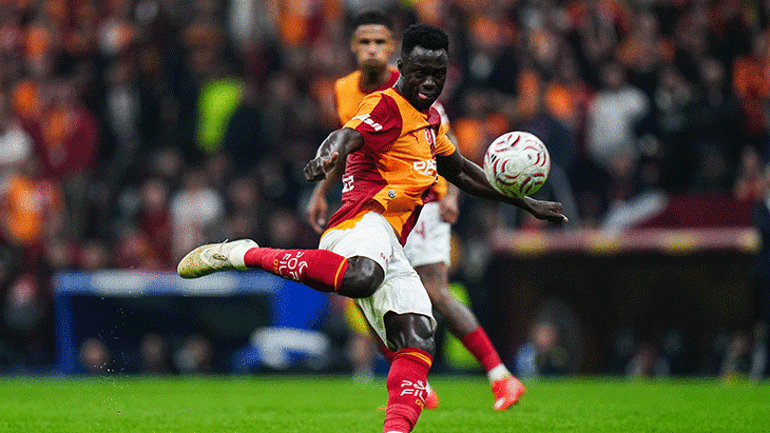 Olaylı derbi dünya basınında Galatasaray-Fenerbahçe maçı Vahşi Batıya döndü