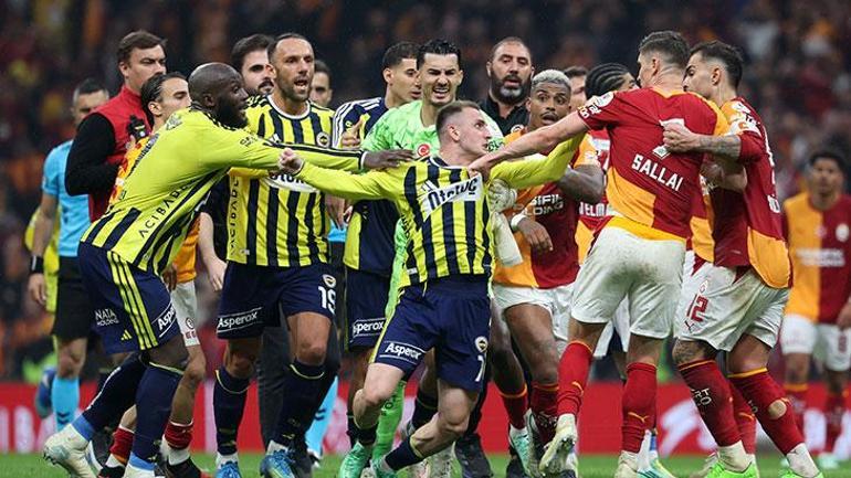 Olaylı derbi dünya basınında Galatasaray-Fenerbahçe maçı Vahşi Batıya döndü