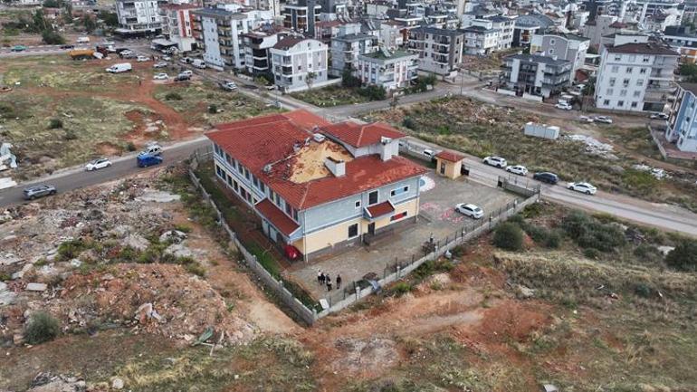 Antalyada hortum faciası 4 kişinin öldüğü şantiye havadan görüntülendi Seyir terasını yerle bir etti