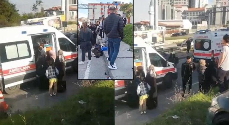 Kaldırımda yürüyorlardı, refleksiyle çocuklarını kurtardı Anne devrilen minibüsün altında can verdi