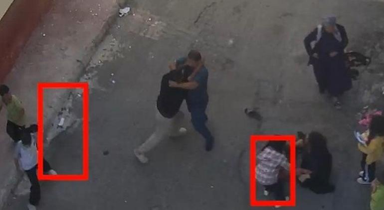 Çocukların kavgası cinayetle bitti Kadınlar saç saça, erkekler yumruk yumruğa