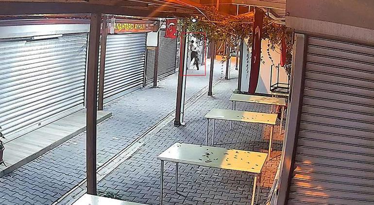 Hırsızın şaşırtan planı Telefoncu dükkânından sonra bankayı hedef aldı