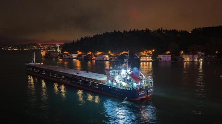 İstanbul Boğazında Kanlıcadaki gemi arızası giderildi
