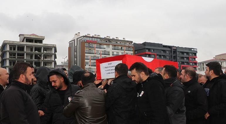 Şehit polise acı veda Eşi ve annesi tabuta sarılarak gözyaşlarına boğuldu