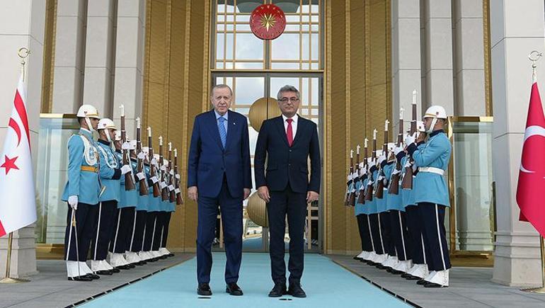 Cumhurbaşkanı Erdoğan, Kuzey Kıbrıs Türk Cumhuriyeti Cumhurbaşkanı Tufan Erhürman ile görüştü