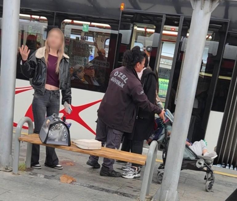 Samsunda tramvay istasyonunda gerginlik Özel çocuğun annesiyle genç kız arasında arbede