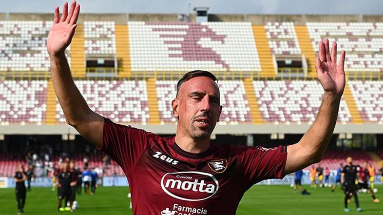 Futbolu bırakan Franck Riberyde şoke eden gerçekler ortaya çıktı Yıldız isimden olay itiraflar