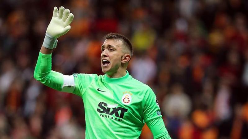 Galatasarayda hedef tahtasında Fernando Muslera var