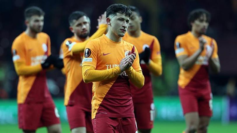 Fatih Terim getirdi Okan Buruk gönderiyor Galatasarayda ayrılık rüzgarı