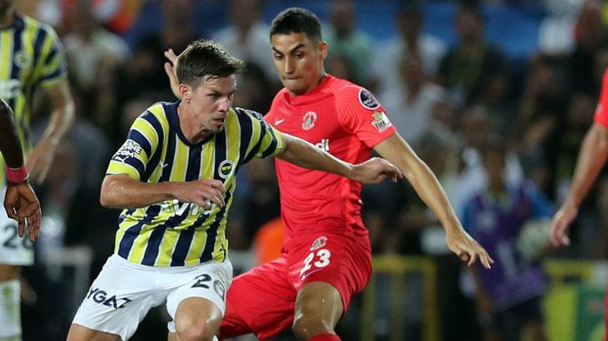 Fenerbahçe - Ümraniyespor maçını spor yazarları değerlendirdi: Bu nasıl başlangıç Skandalın bahanesi bile yok...